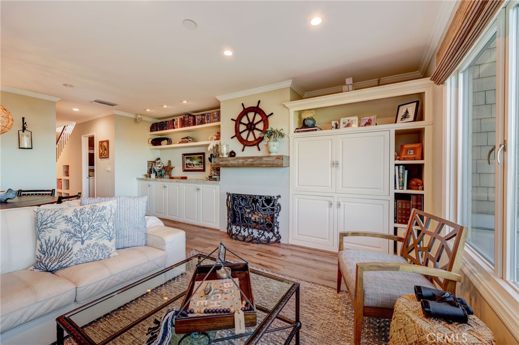 2243 Pacific Avenue 12