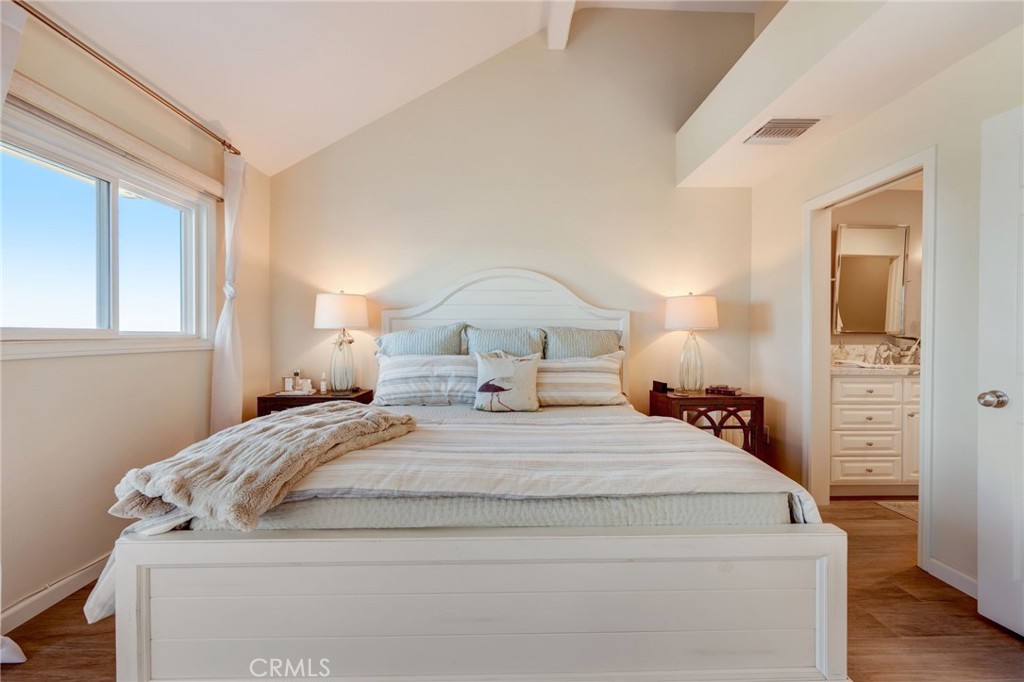 2243 Pacific Avenue 12