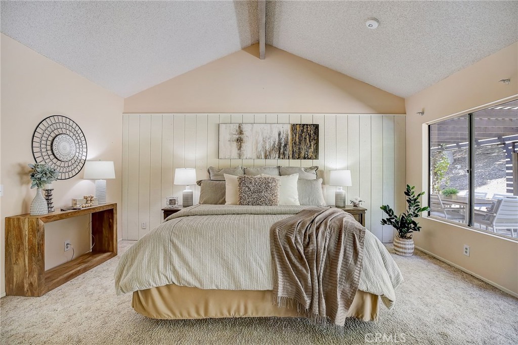 3221 Falcon Ridge Road