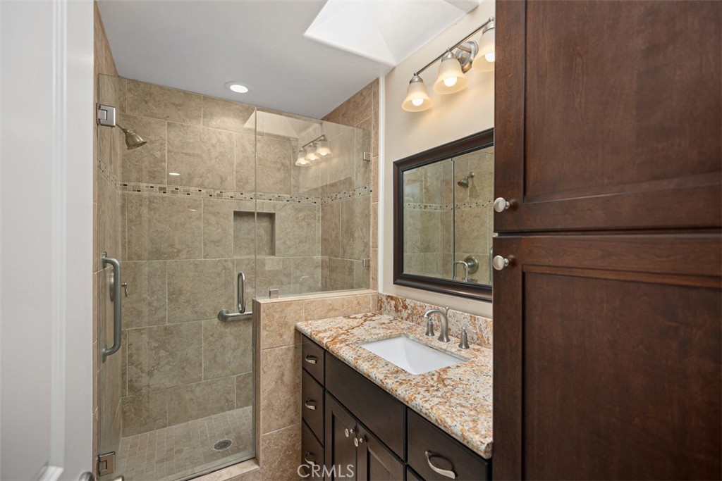 5503 Paseo Del Lago W A