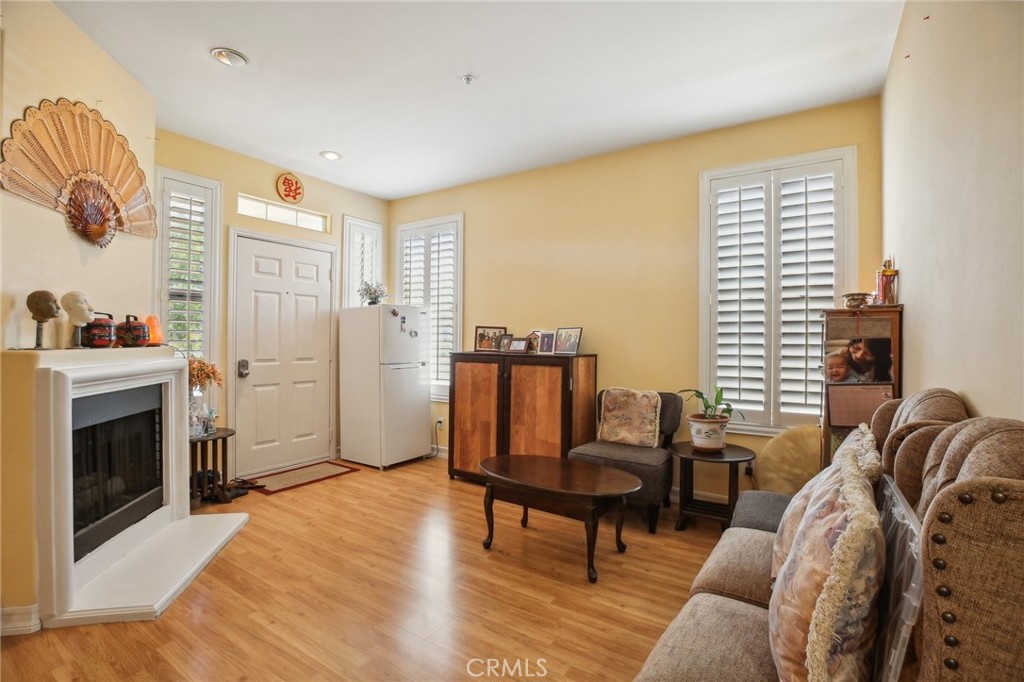 489 W Summerfield Circle