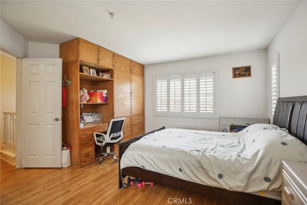 489 W Summerfield Circle