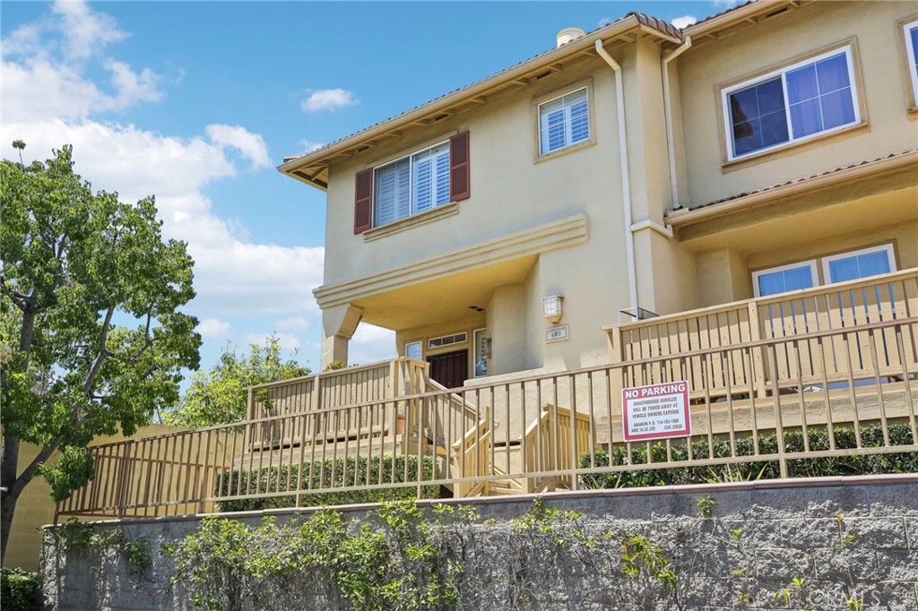 489 W Summerfield Circle