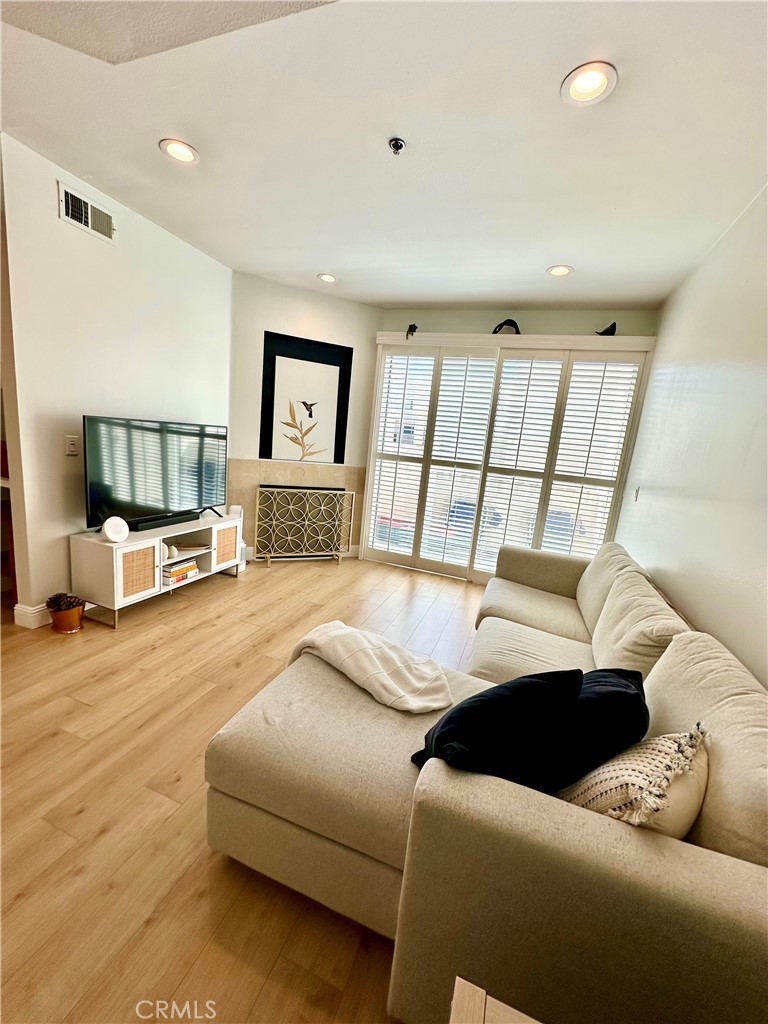 535 Magnolia Avenue 418