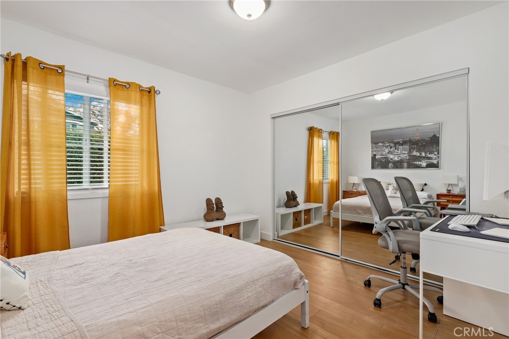 4237 Charlemagne Avenue