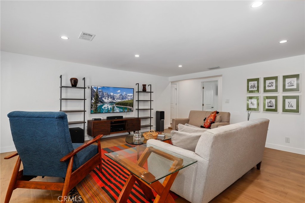 4237 Charlemagne Avenue