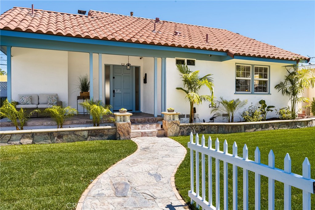 3684 Woodruff Avenue