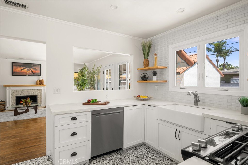 3684 Woodruff Avenue