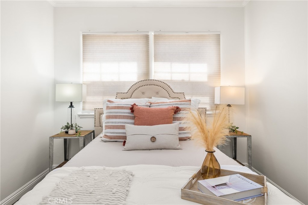 3684 Woodruff Avenue