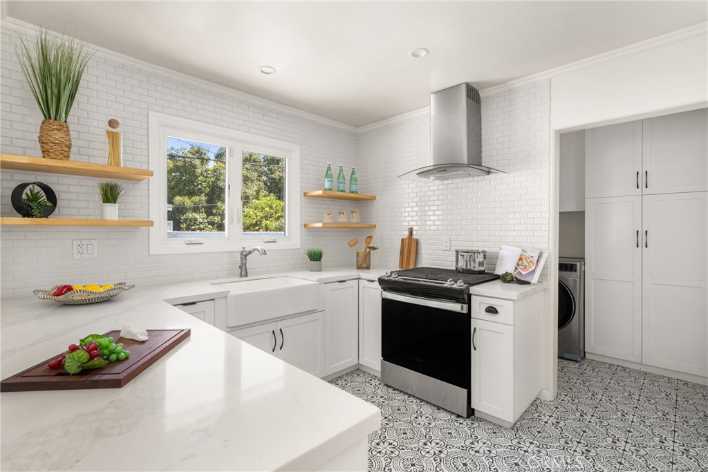 3684 Woodruff Avenue