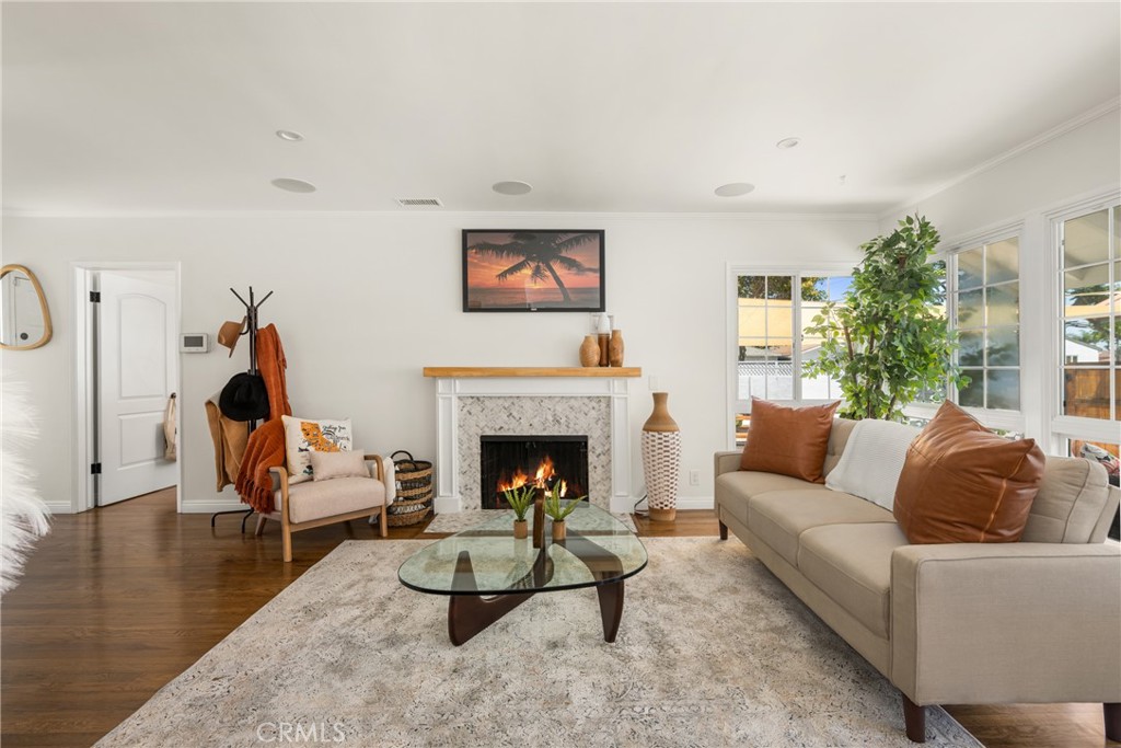 3684 Woodruff Avenue