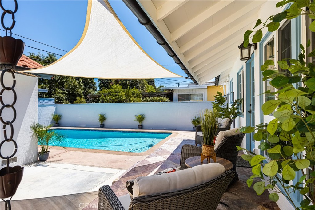 3684 Woodruff Avenue