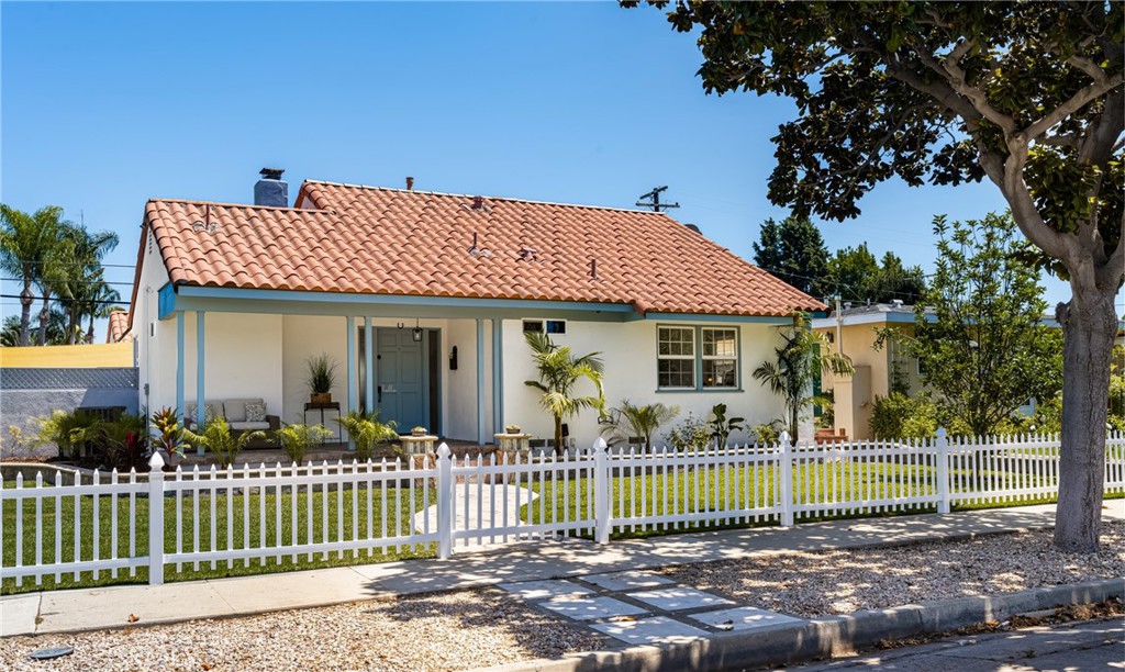 3684 Woodruff Avenue