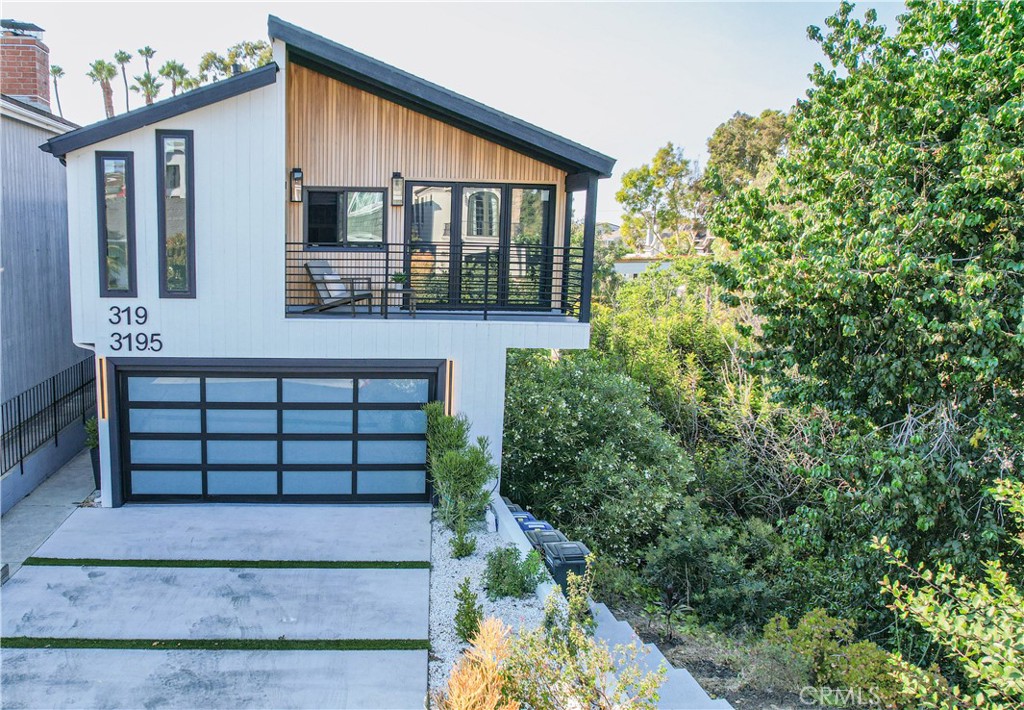 319 Heliotrope Avenue