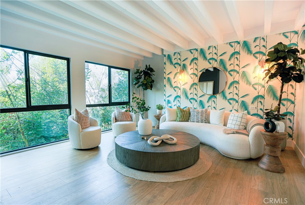 319 Heliotrope Avenue