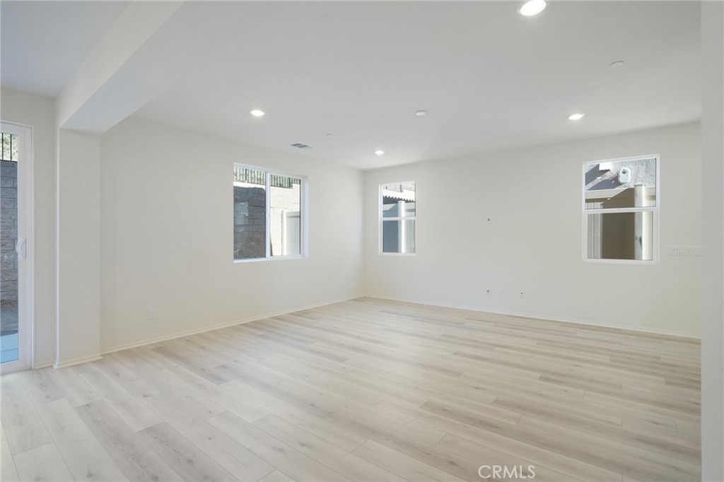 34260 Summer Lane