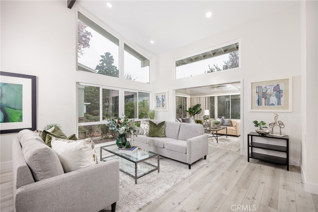 562 Avenida Sevilla D