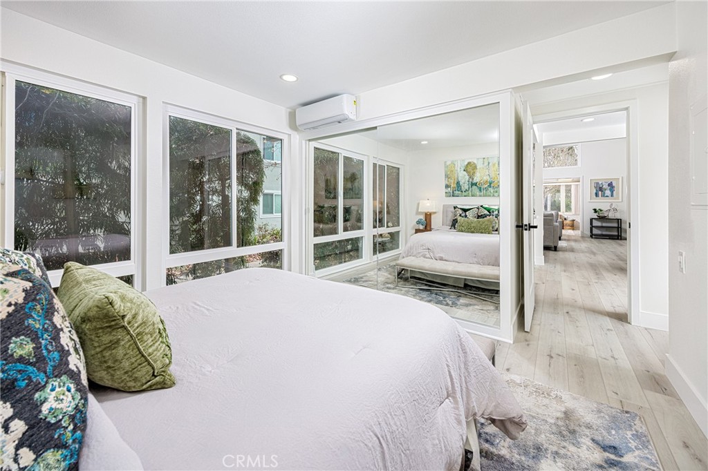 562 Avenida Sevilla D