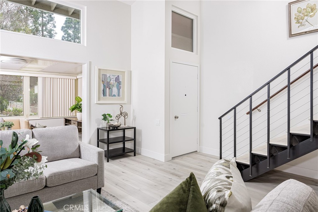 562 Avenida Sevilla D