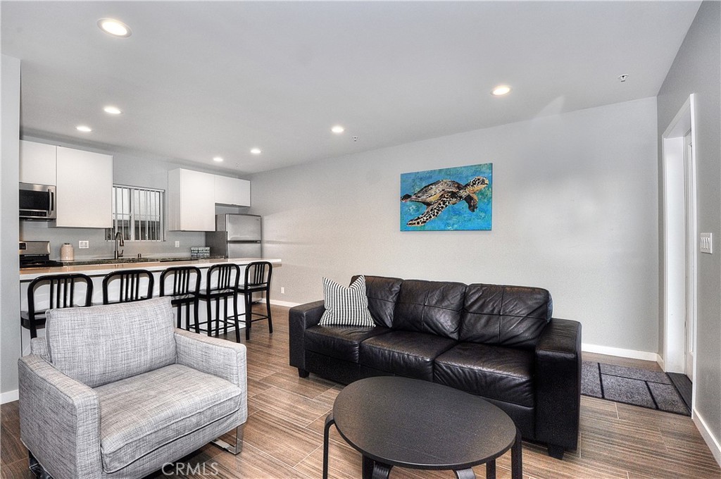 314 N Ola Vista