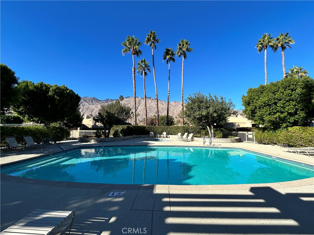 1473 Tiffany Circle S