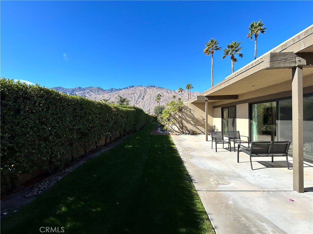 1473 Tiffany Circle S