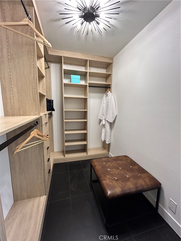 1473 Tiffany Circle S