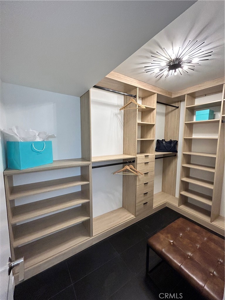 1473 Tiffany Circle S