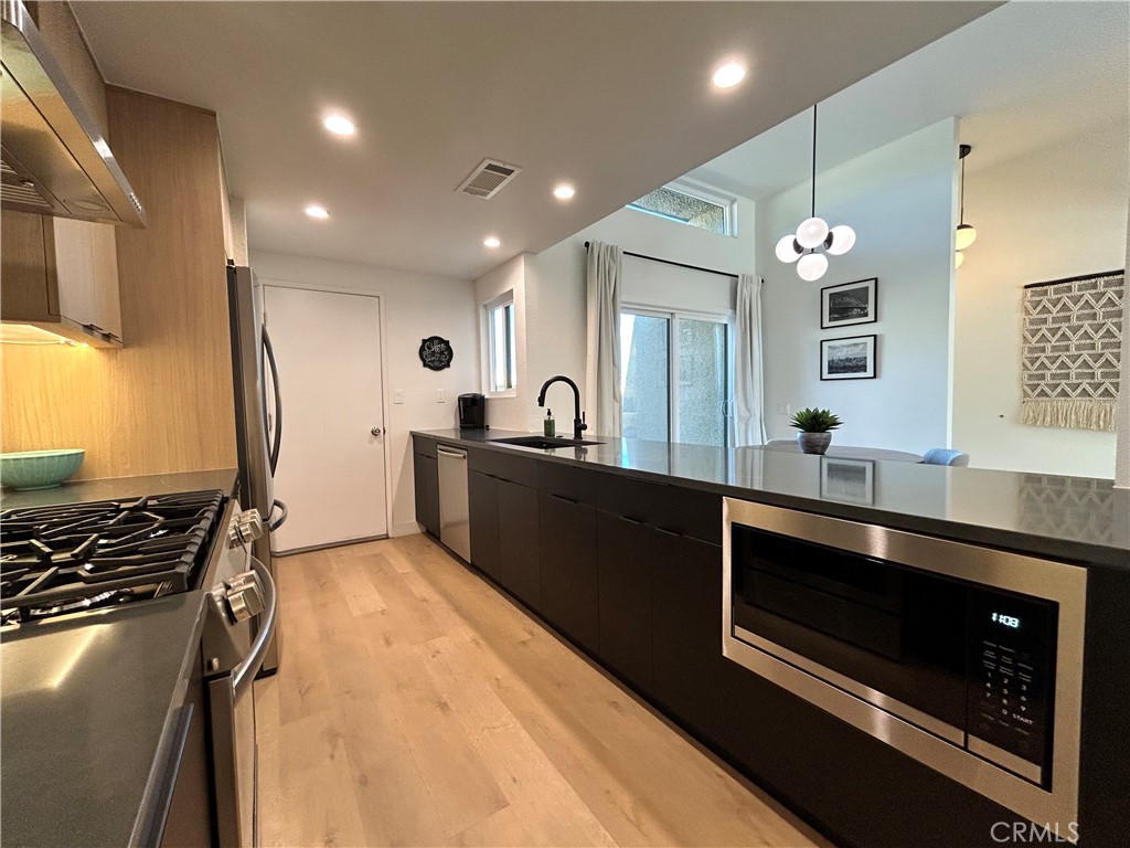 1473 Tiffany Circle S