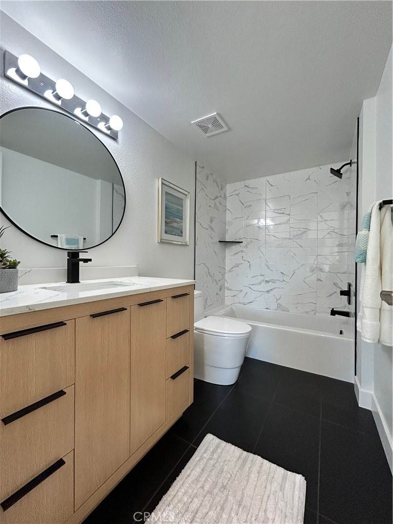 1473 Tiffany Circle S