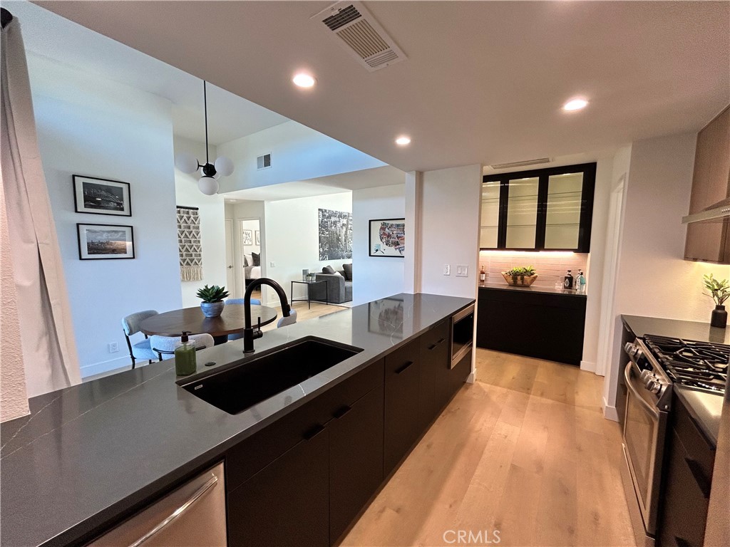 1473 Tiffany Circle S