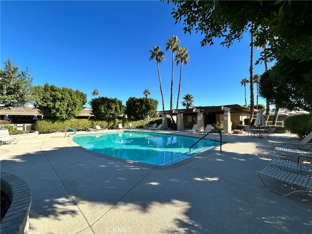 1473 Tiffany Circle S