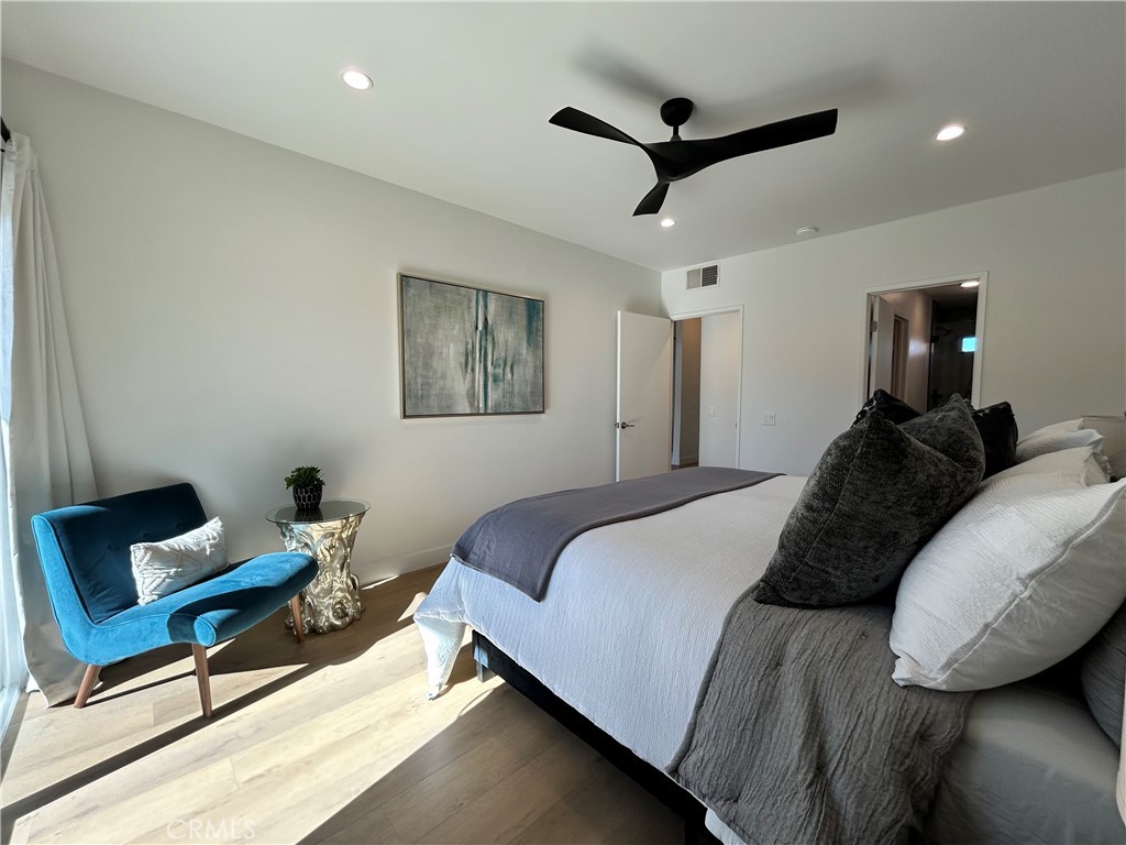 1473 Tiffany Circle S