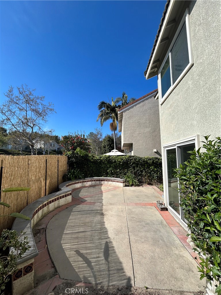 3 Greenborrow Court