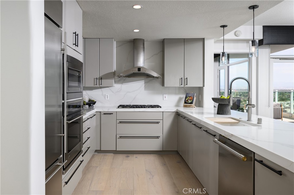 3141 Michelson Drive 1701