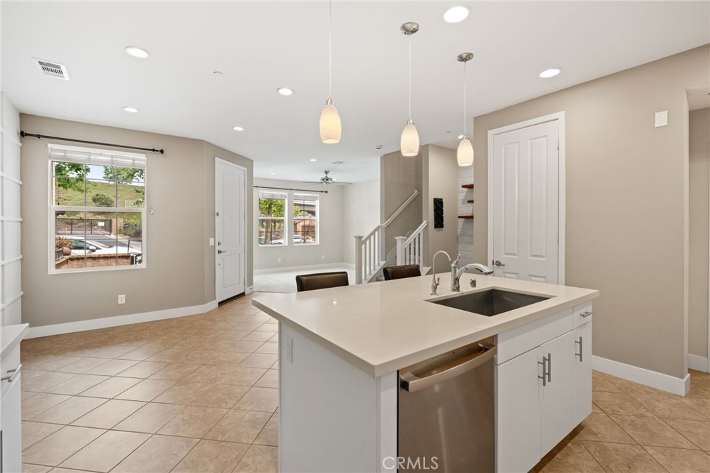 16 Fenix Street