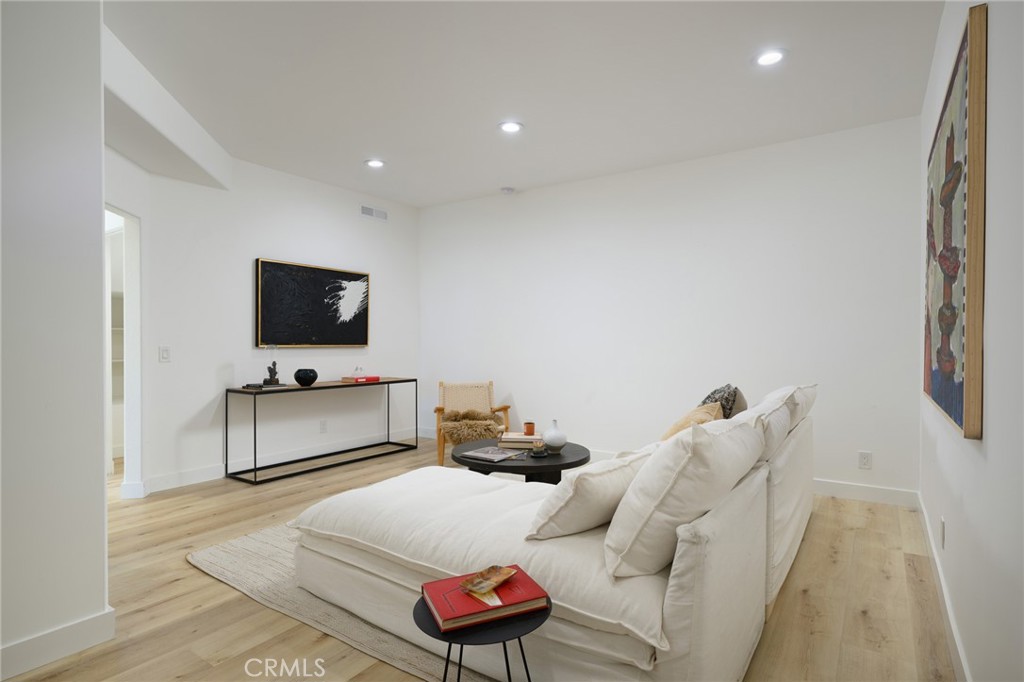 47 Southampton Court