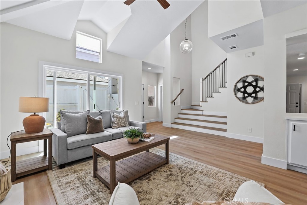 1602 Sea Horse Circle