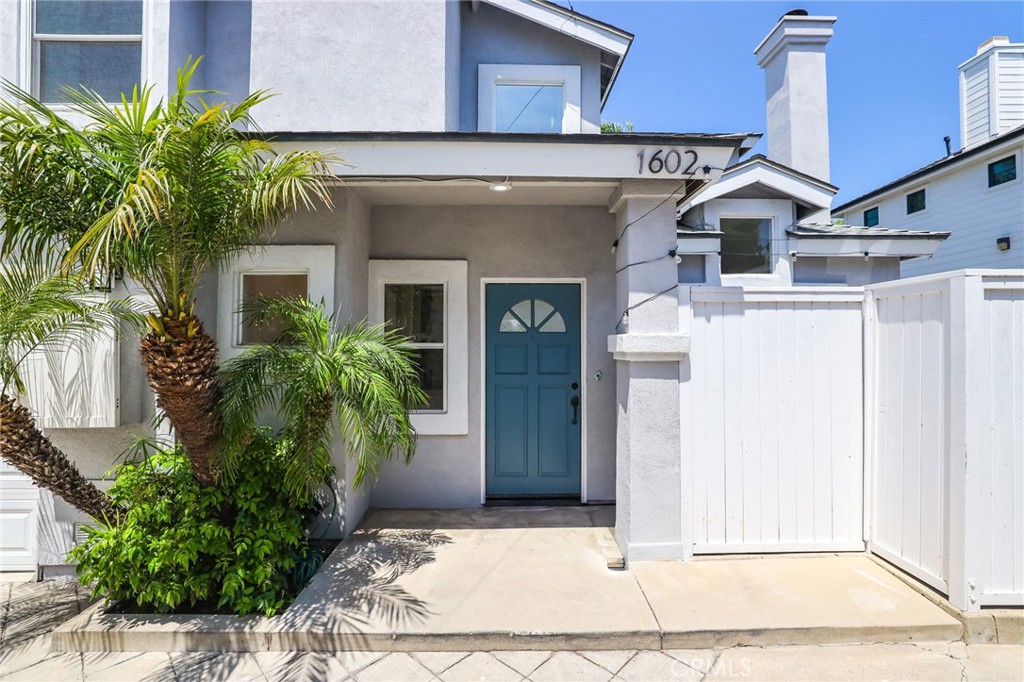 1602 Sea Horse Circle