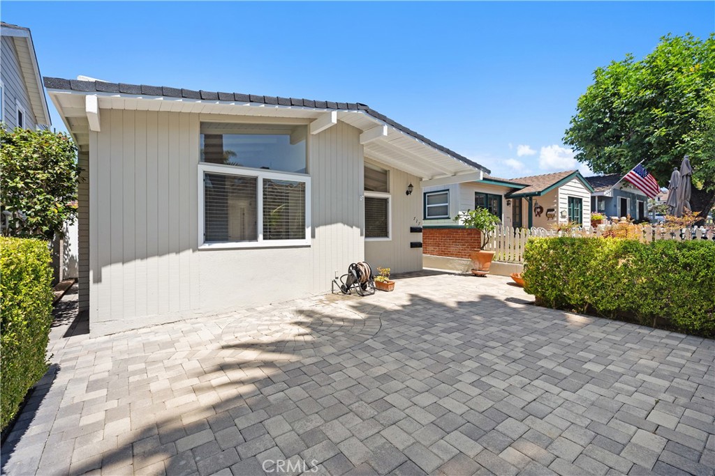 717 Marguerite Avenue