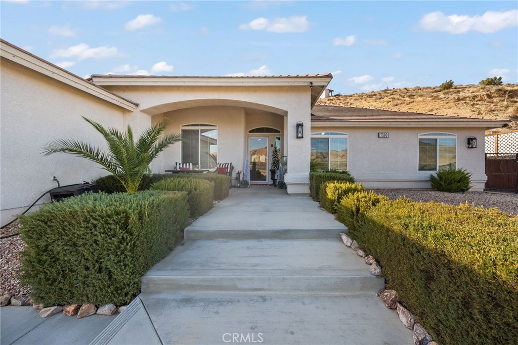 7590 Arrowhead Lake Road