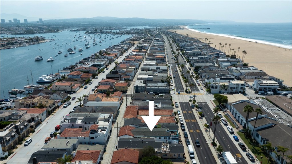 1324 W Balboa Boulevard