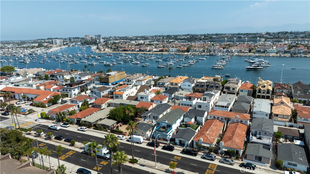 1324 W Balboa Boulevard