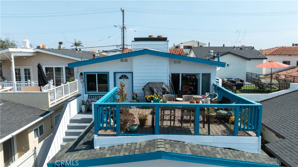 1324 W Balboa Boulevard