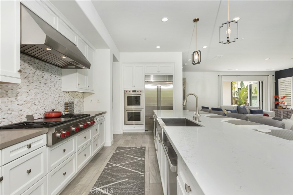 115 Via Bellas Artes