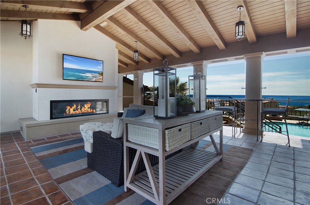 115 Via Bellas Artes