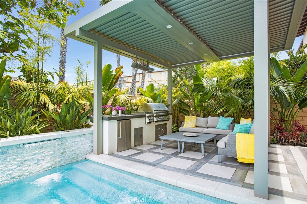 115 Via Bellas Artes