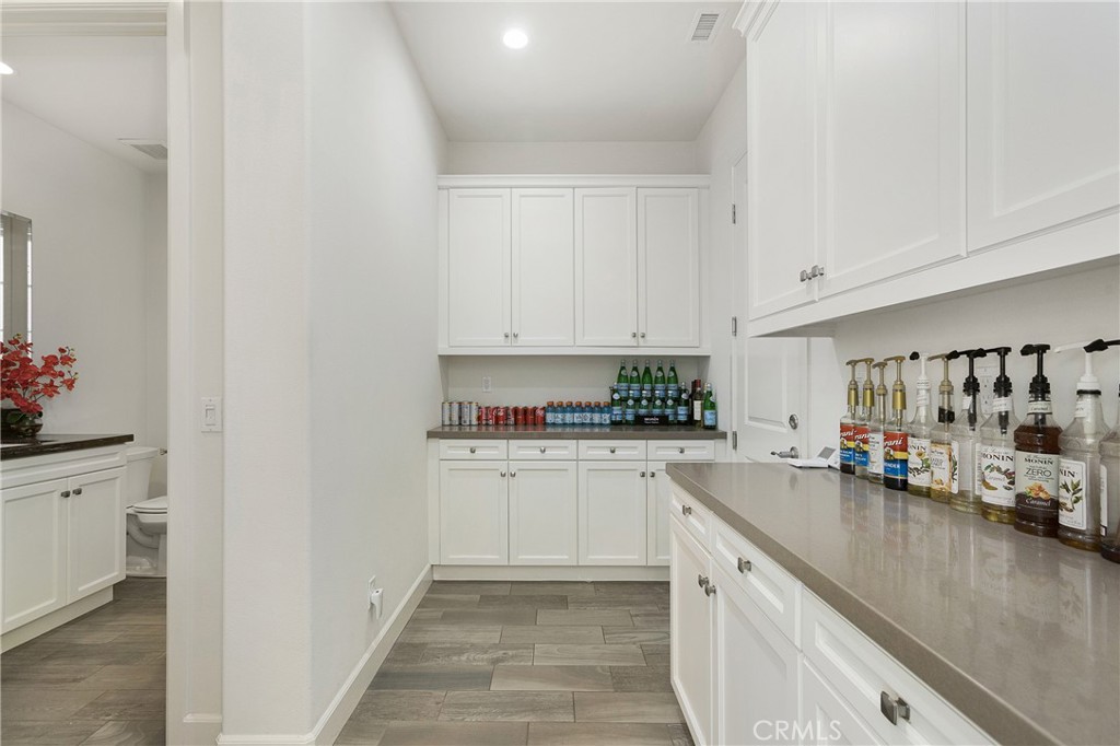 115 Via Bellas Artes