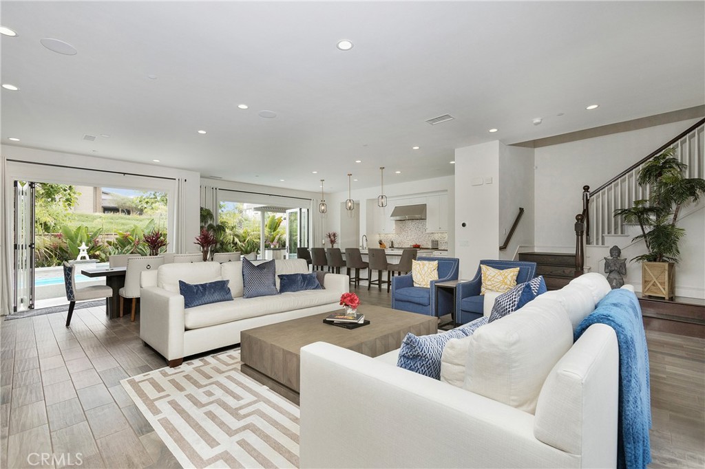 115 Via Bellas Artes