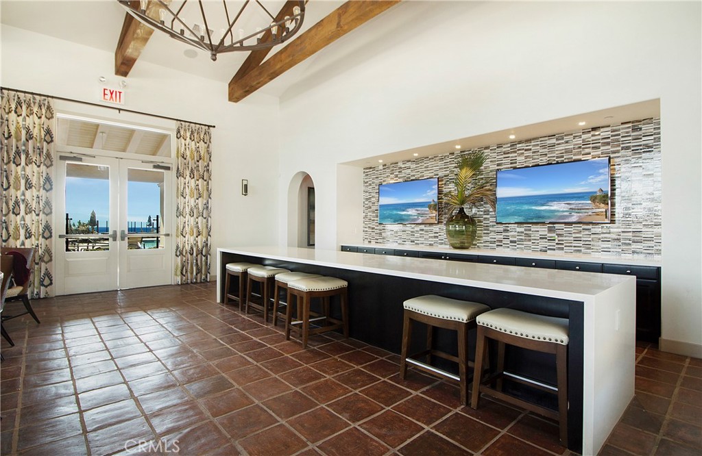 115 Via Bellas Artes